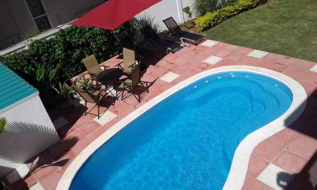Cardamon Villa Is A 2 Bedroom With 1 Bathroom And Seperate Toilet Detached House With Ac And Swimming Pool , 5 Minutes Walk From Flic En Flac Public Beach Flic en Flac Exterior foto