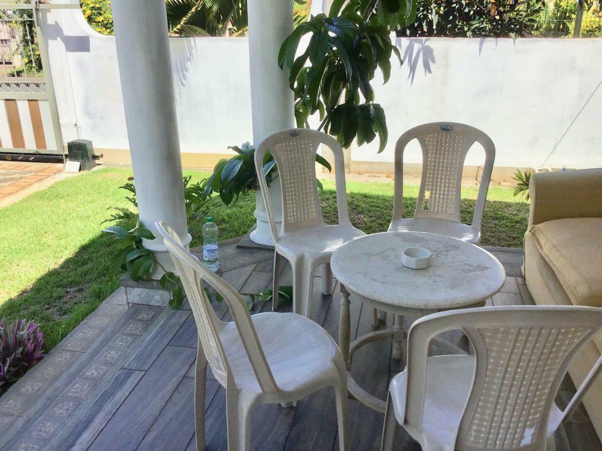 Cardamon Villa Is A 2 Bedroom With 1 Bathroom And Seperate Toilet Detached House With Ac And Swimming Pool , 5 Minutes Walk From Flic En Flac Public Beach Flic en Flac Exterior foto