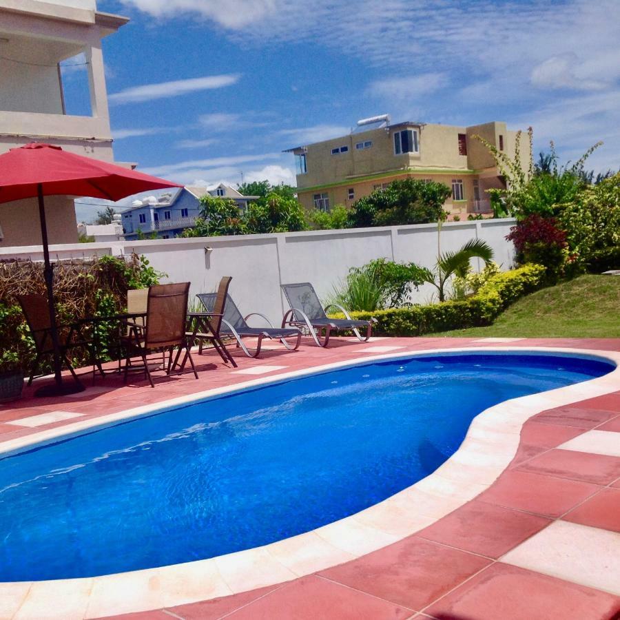 Cardamon Villa Is A 2 Bedroom With 1 Bathroom And Seperate Toilet Detached House With Ac And Swimming Pool , 5 Minutes Walk From Flic En Flac Public Beach Flic en Flac Exterior foto