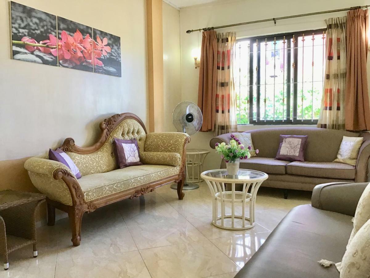 Cardamon Villa Is A 2 Bedroom With 1 Bathroom And Seperate Toilet Detached House With Ac And Swimming Pool , 5 Minutes Walk From Flic En Flac Public Beach Flic en Flac Exterior foto